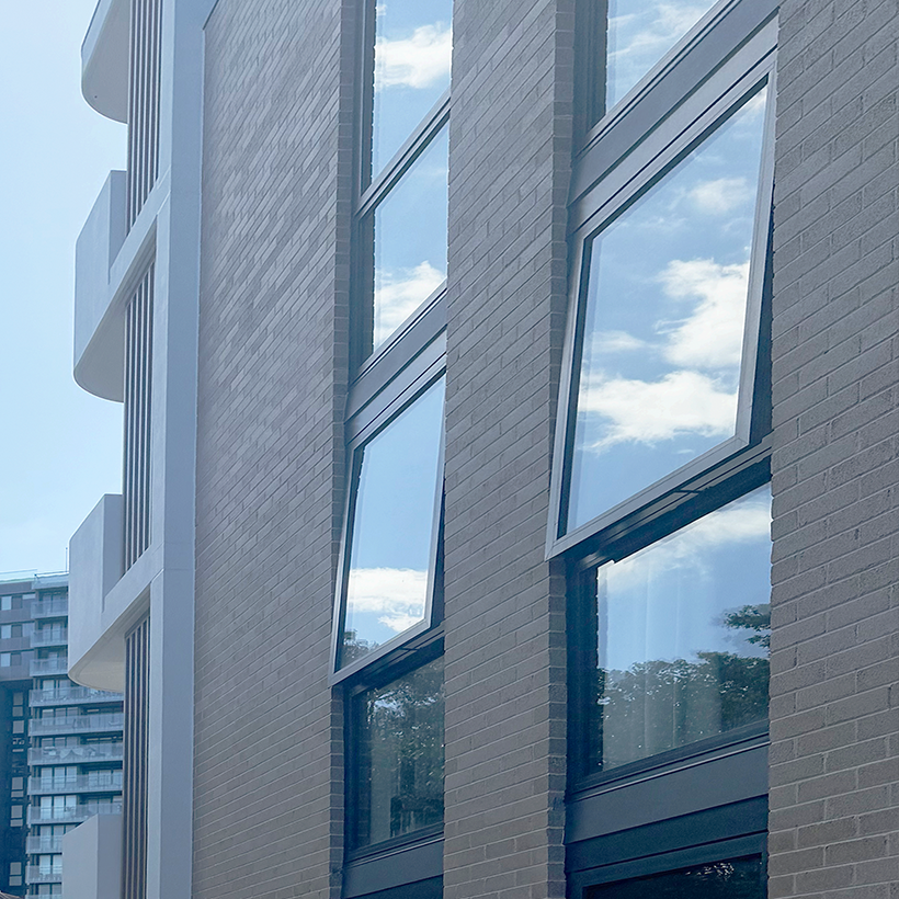 Apex Awning100 – AS960